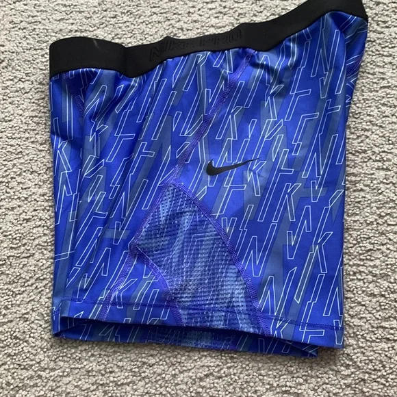 Nike Pro Shorts - Picture 8 of 10